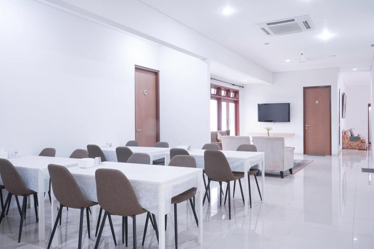 Mk House Tendean Джакарта Екстериор снимка